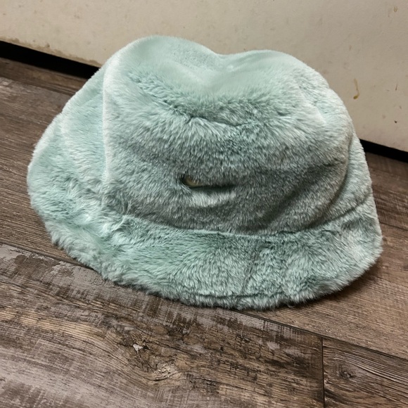 Nike Naomi Osaka Apex Mint Teal Apex Faux Fur Tennis Bucket Hat - Picture 6 of 7